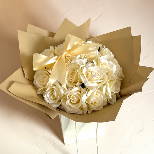 Ivory & Gold Large Rose Bouquet