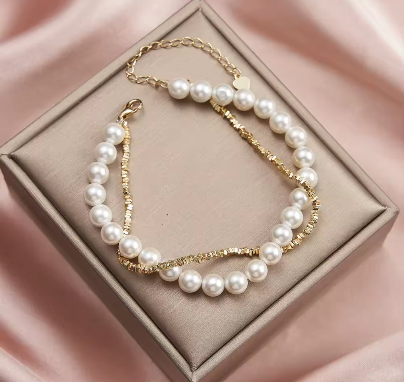 Fresh Water White Pearl Bracelet Silver / Gold