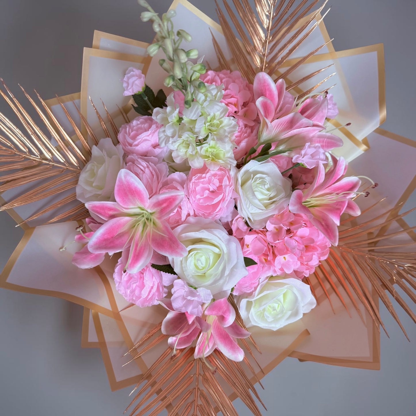 Luxury Mixed Rose / Lily Flower Bouquet