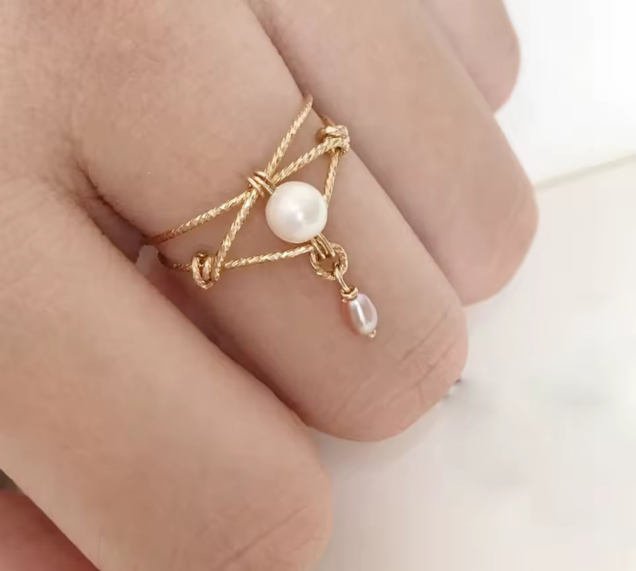 14K Gold Vintage Natural Pearl Womens Ring