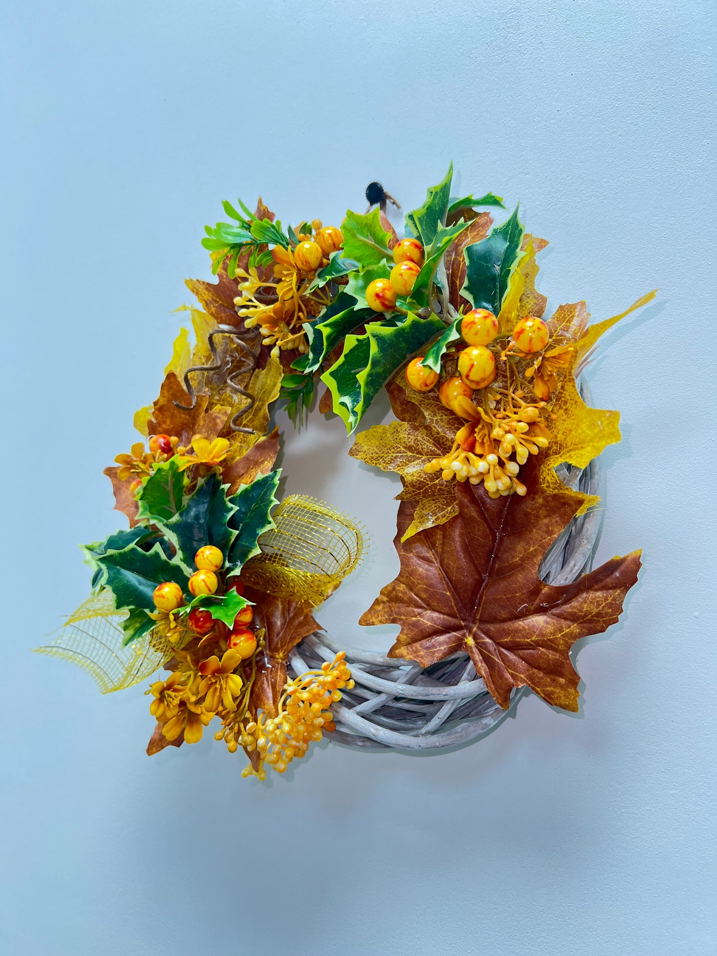 26cm Autumn Style Yellow Berry Wreath