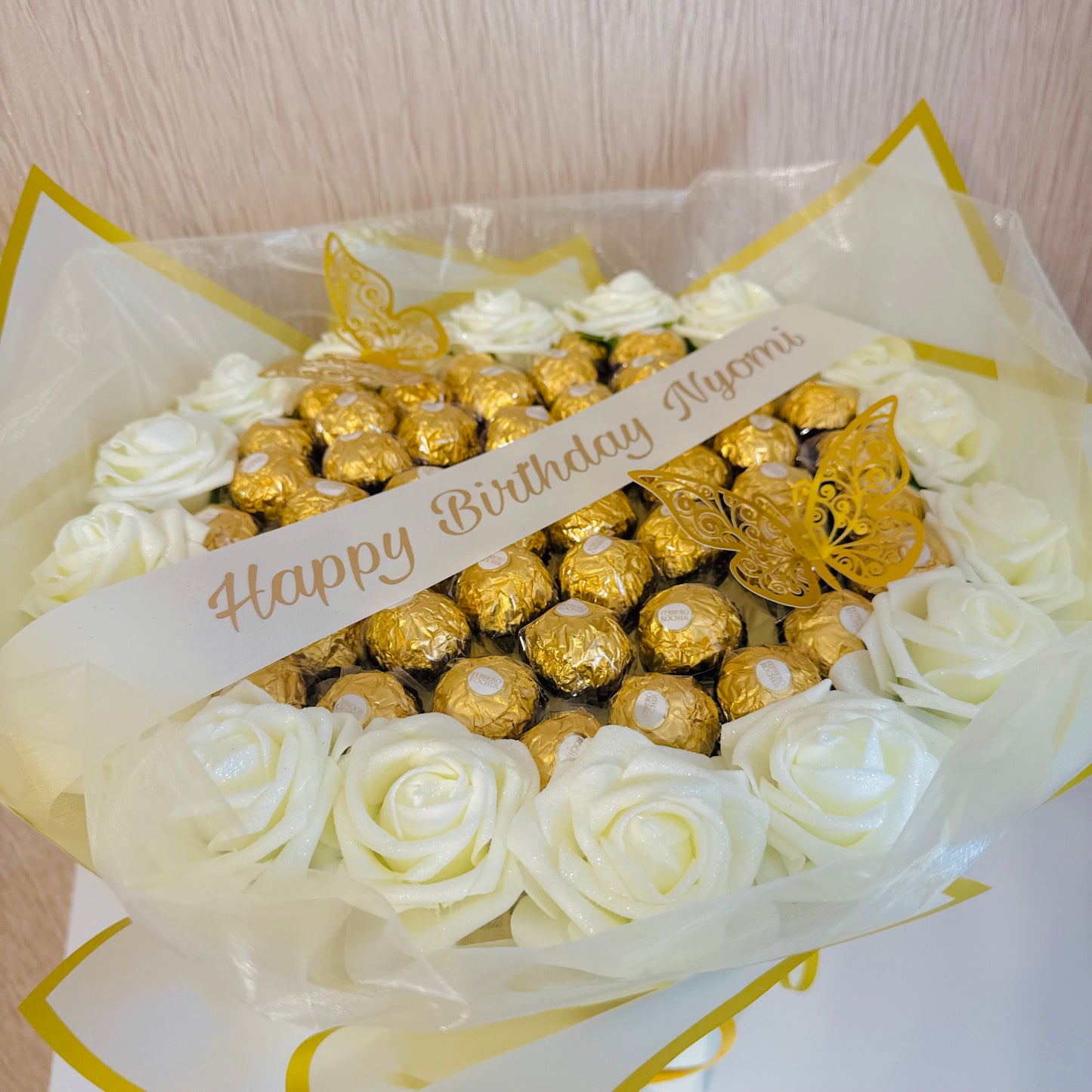 Personalised Ferrero Rocher Chocolate Rose Bouquet Cream & Gold