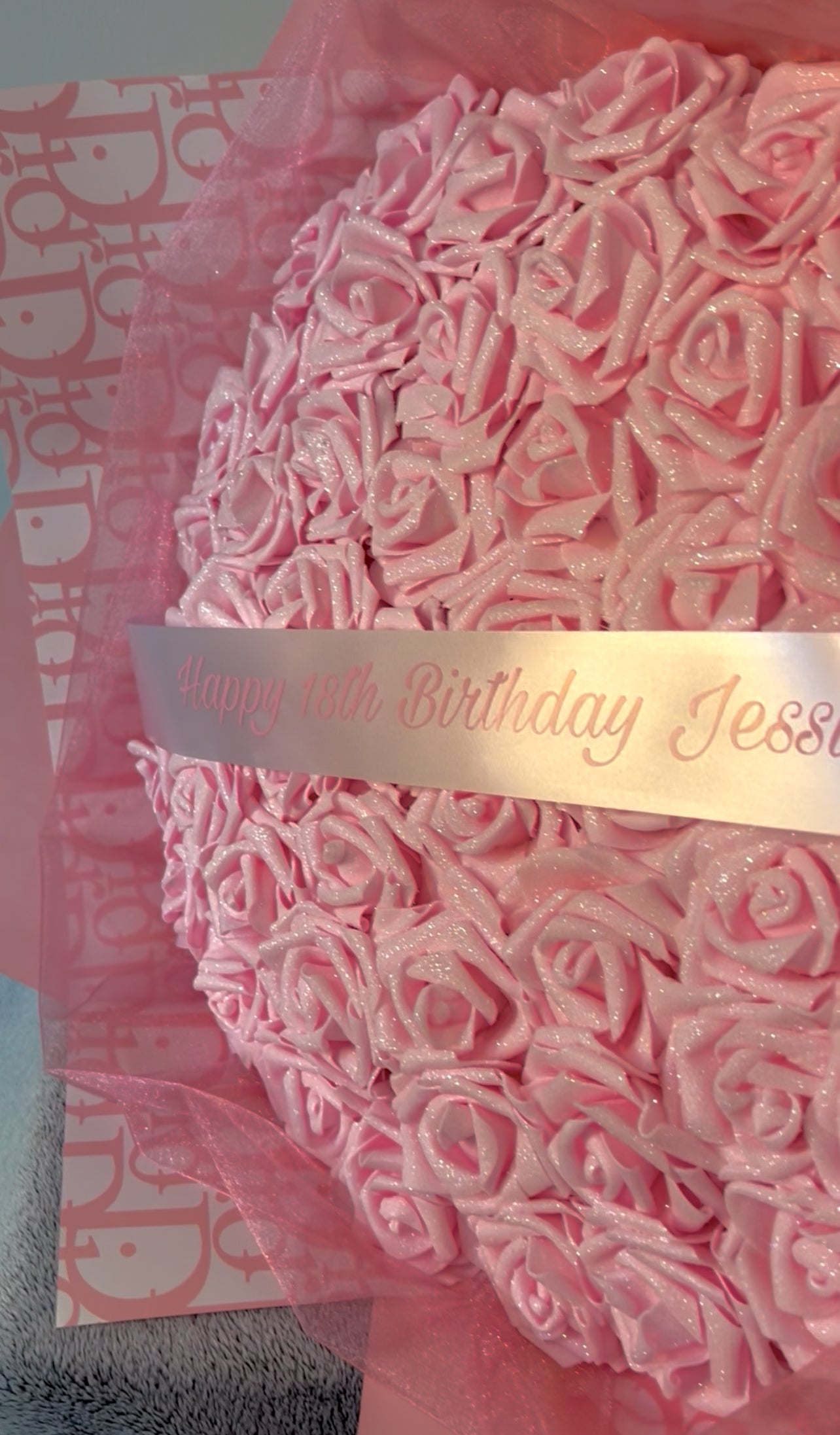 Pink & White Personalised Glitter Rose Bouquet High End Wrapping