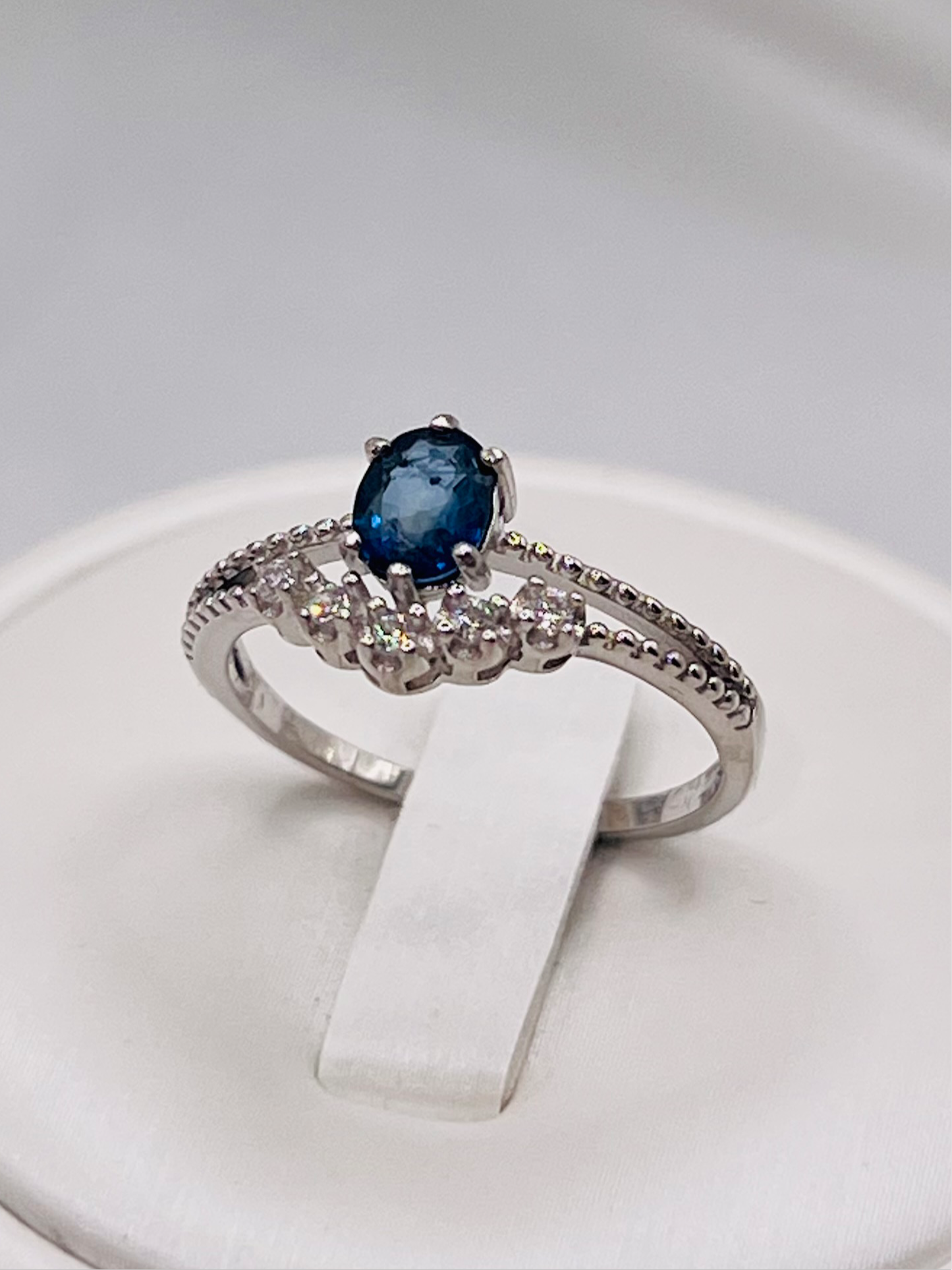 Oval Cut Natural Blue Sapphire Engagement Ring
