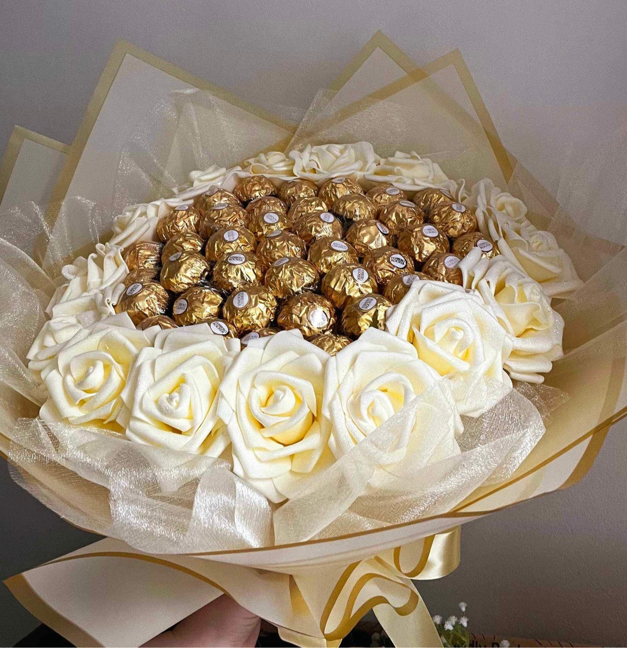 Cream and Gold Ferrero Rocher Glitter Rose Chocolate Bouquet