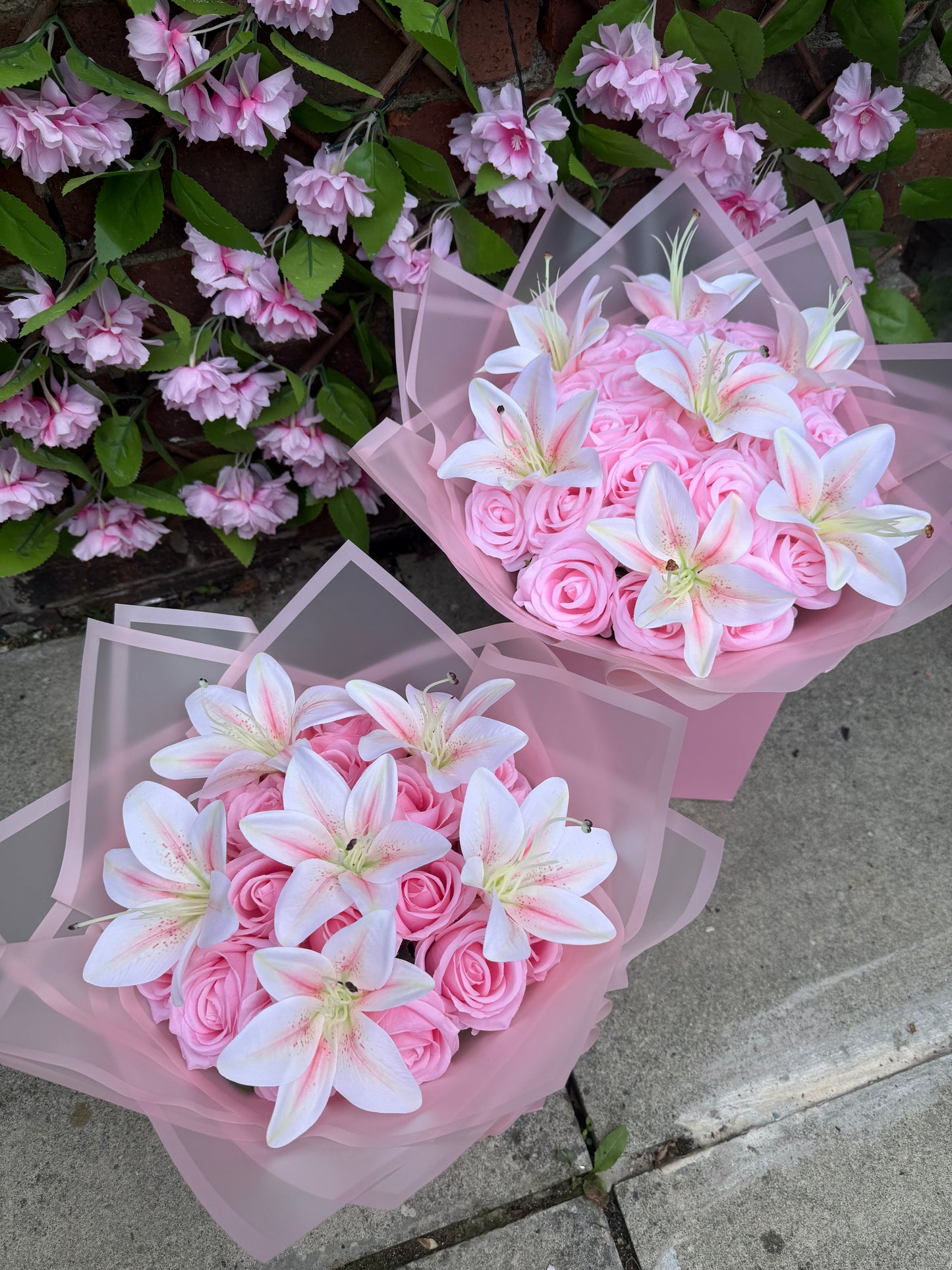 Personalised White Lily & Pink Rose Bouquet Luxury Romantic Flower Arrangement Gift