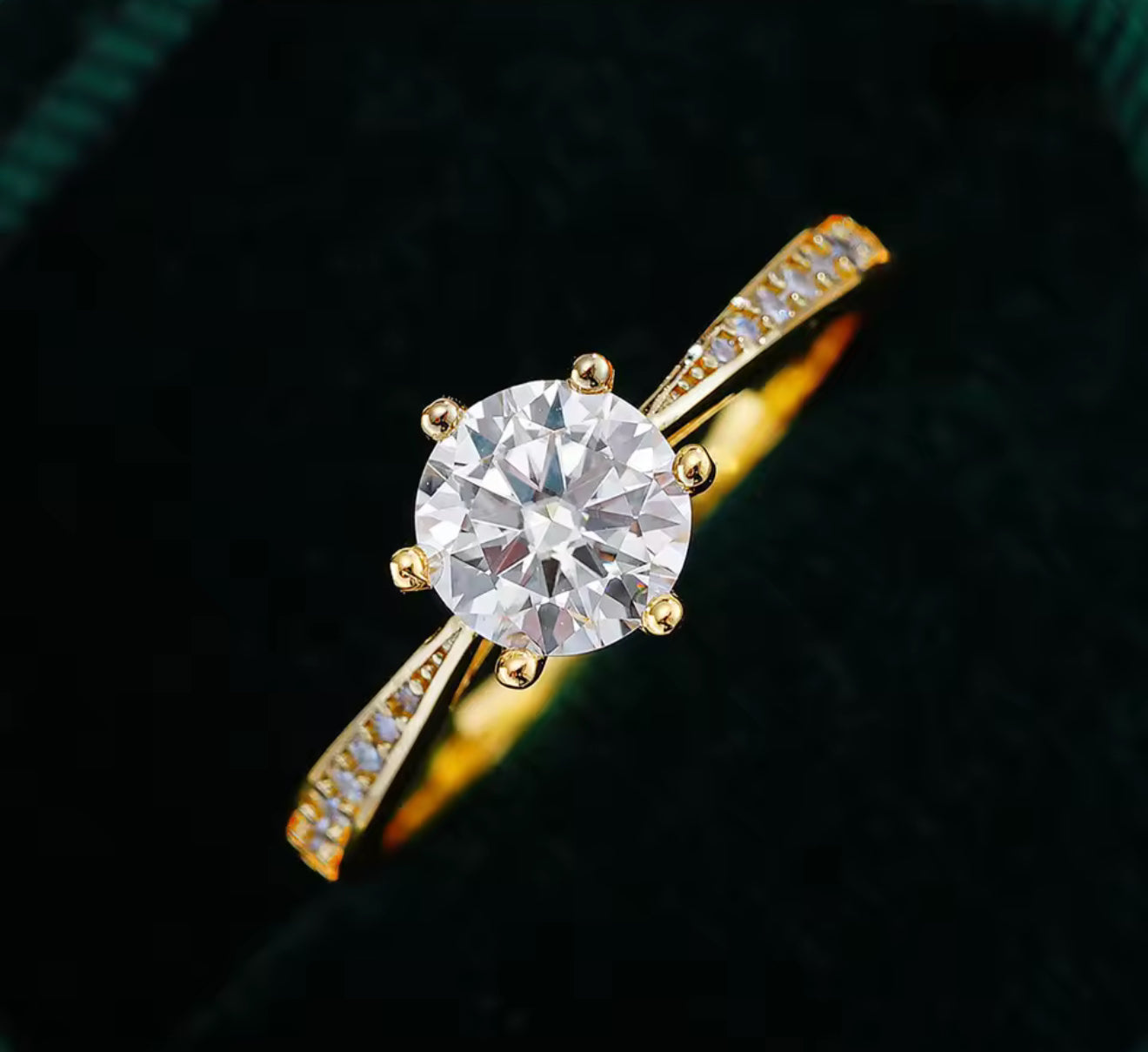 Gold Round Cut Moissanite Engagement Ring