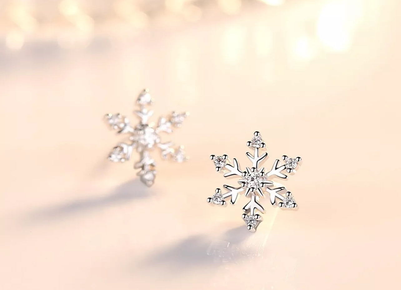 925 Sterling Silver Snowflake Christmas Stud Earrings