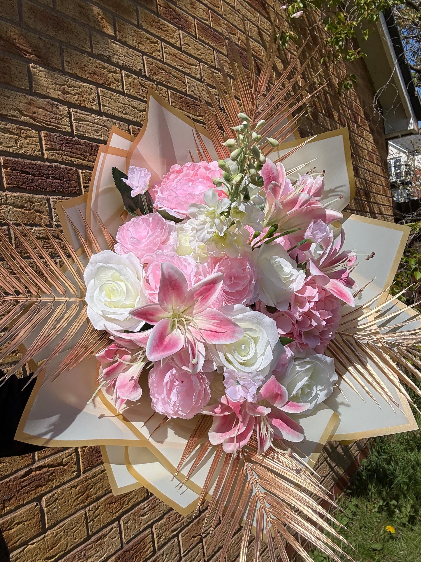 Luxury Mixed Rose / Lily Flower Bouquet