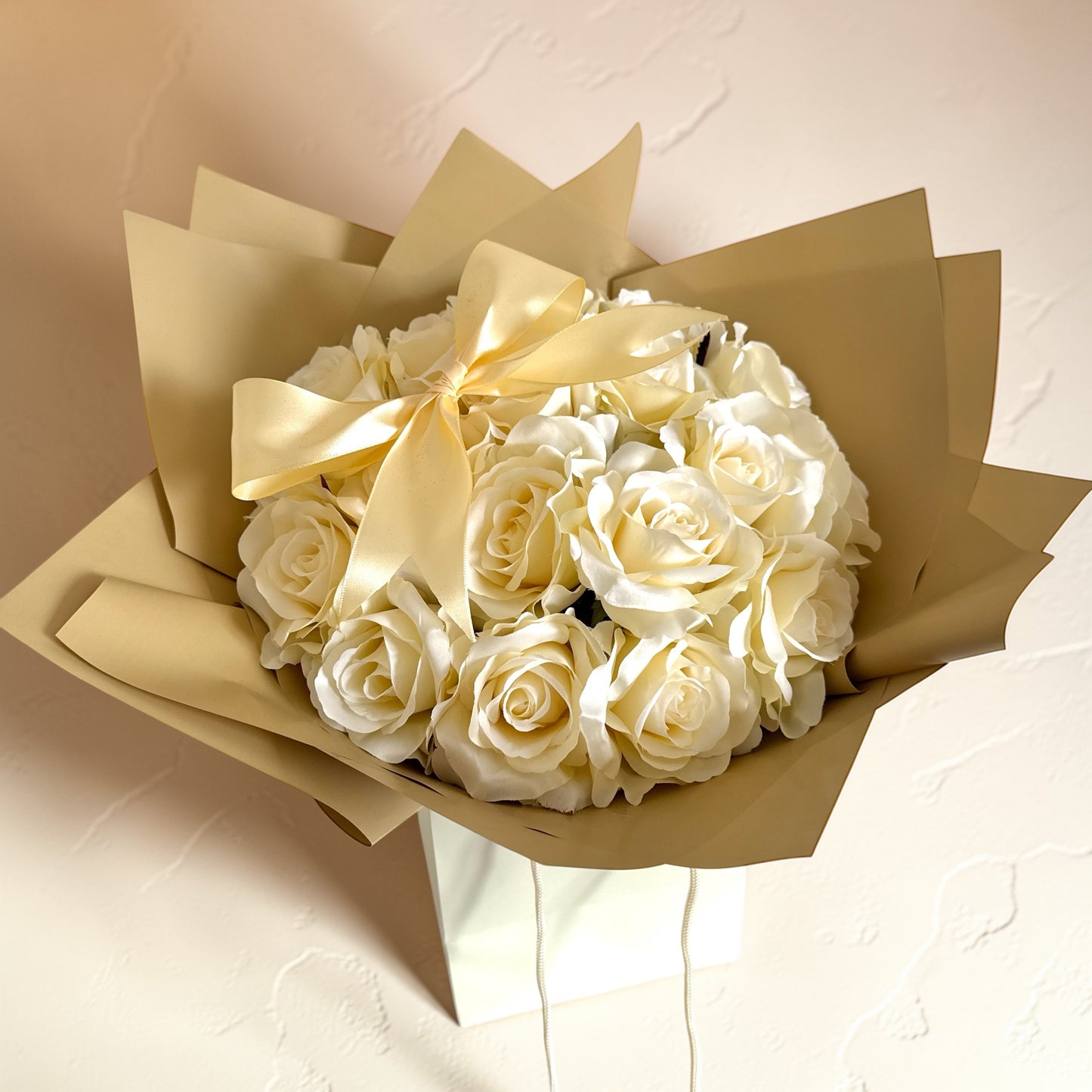 Ivory & Gold Large Rose Bouquet