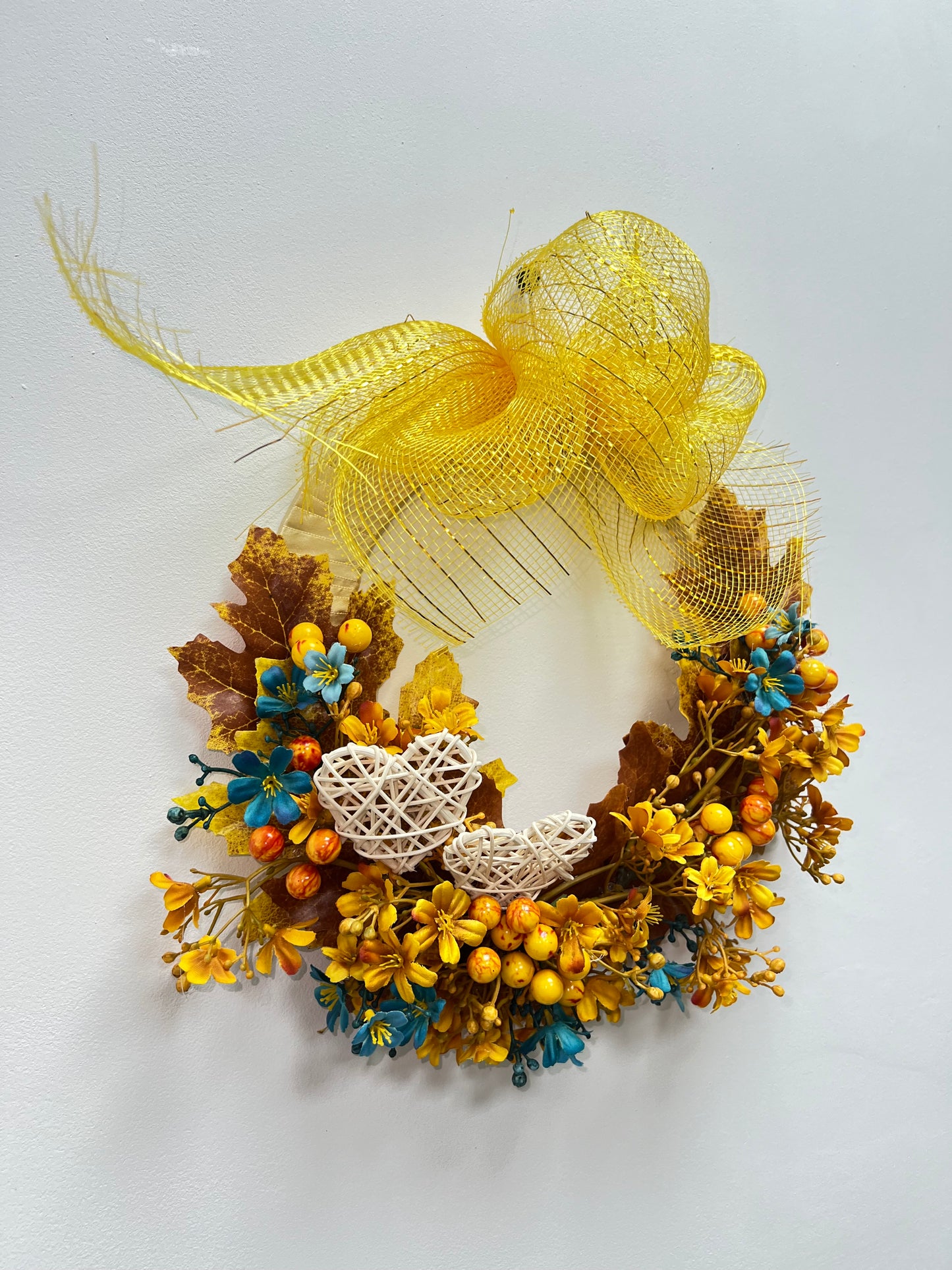 26cm Autumn Yellow Berries & Blue Flower Bow Wreath