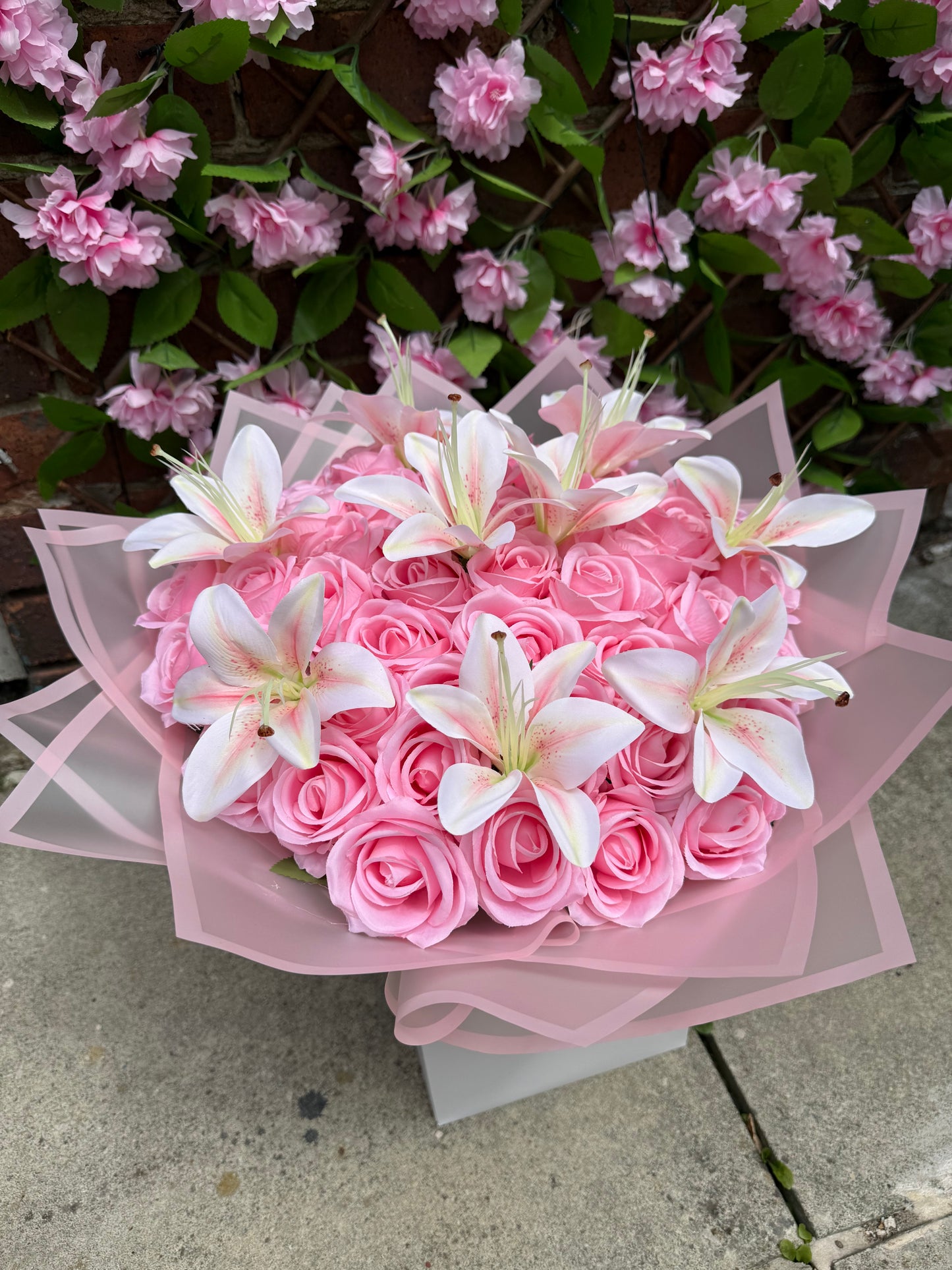 Personalised White Lily & Pink Rose Bouquet Luxury Romantic Flower Arrangement Gift (Copy)