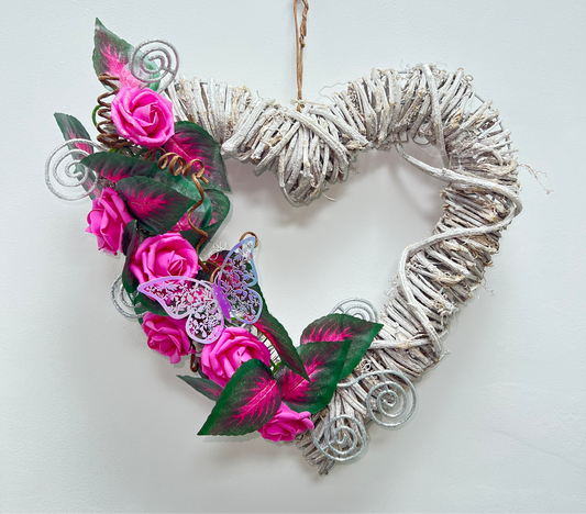 32cm Heart Wreath With Pink Roses