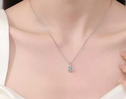 Silver / Gold Pear Cut Teardrop Pendant Necklace