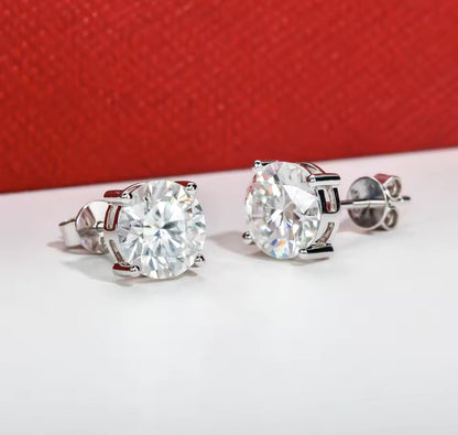 14K White Gold Moissanite Round Cut Stud Earrings