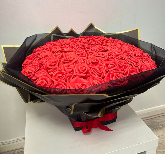 100 Red Rose Flower Bouquet Gift