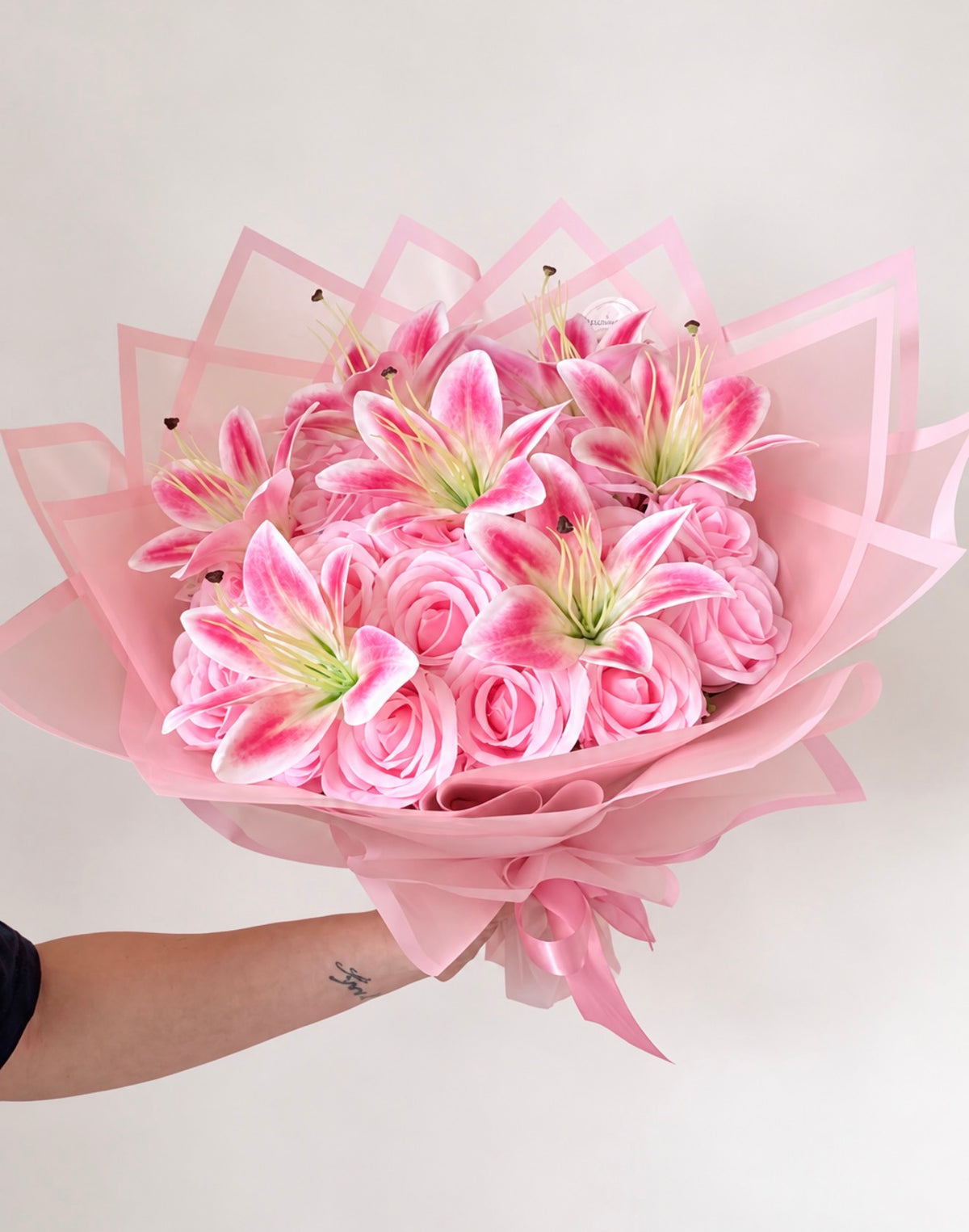 Pink Lily & Rose Flower Box – Personalised Luxury Bouquet
