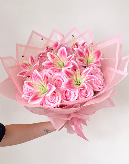 Pink Lily & Rose Flower Box – Personalised Luxury Bouquet
