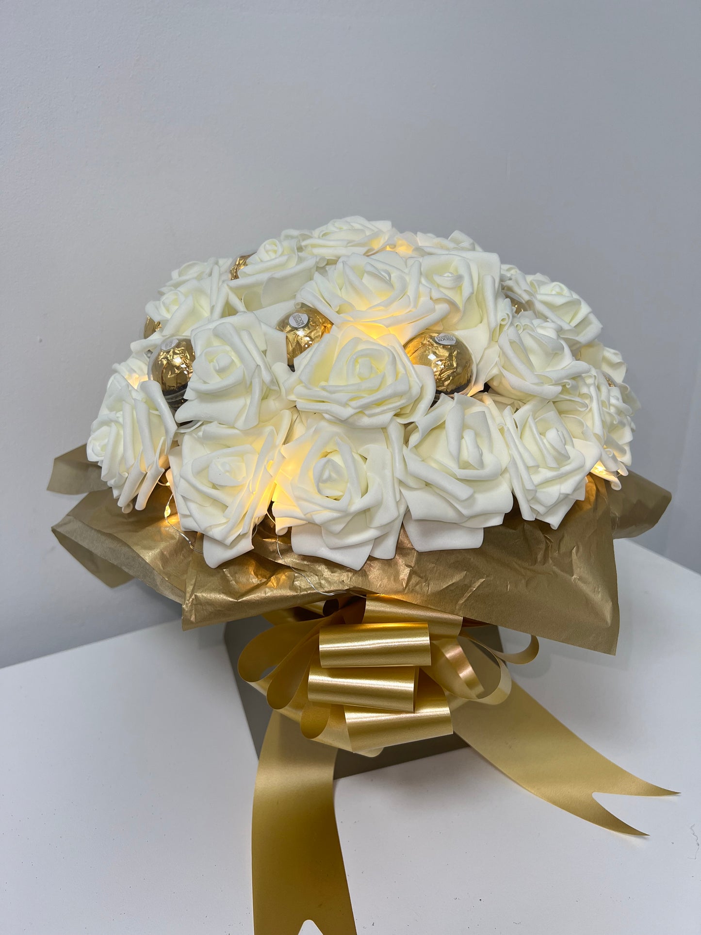 Light Up Ferrero Rocher Rose Chocolate Box Gift