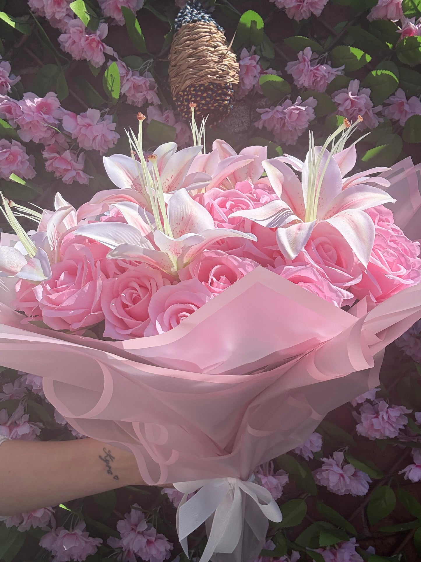 Personalised White Lily & Pink Rose Bouquet Luxury Romantic Flower Arrangement Gift (Copy)
