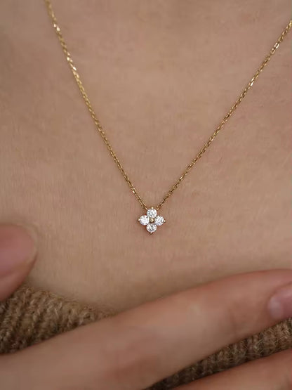 Dainty Clover Gold Womens Necklace