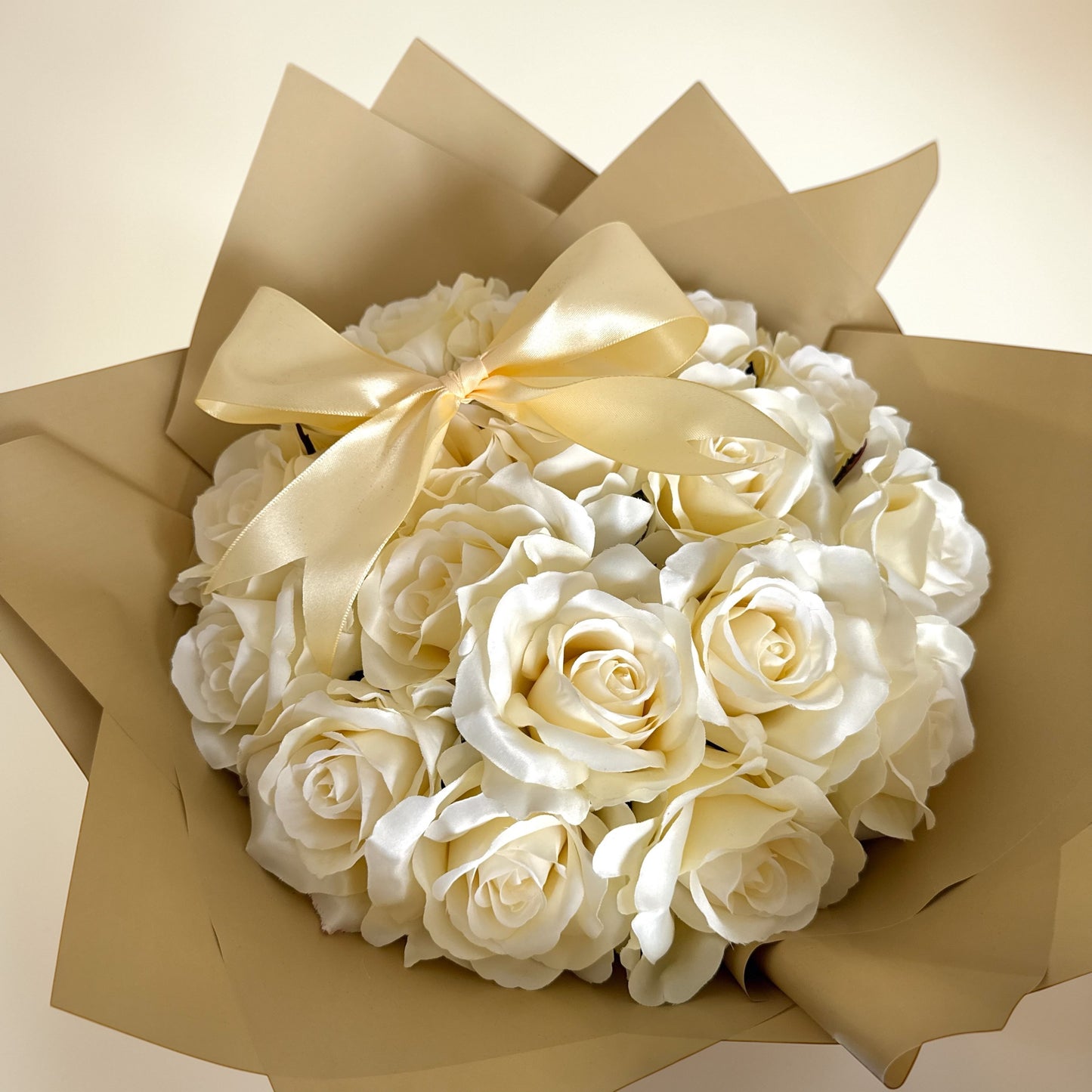 Ivory & Gold Large Rose Bouquet