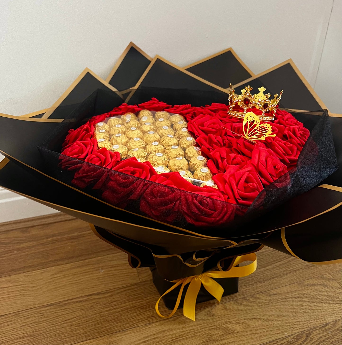 XL Chocolate Ferrero Rocher Red Love Heart Rose Crown Flower Bouquet