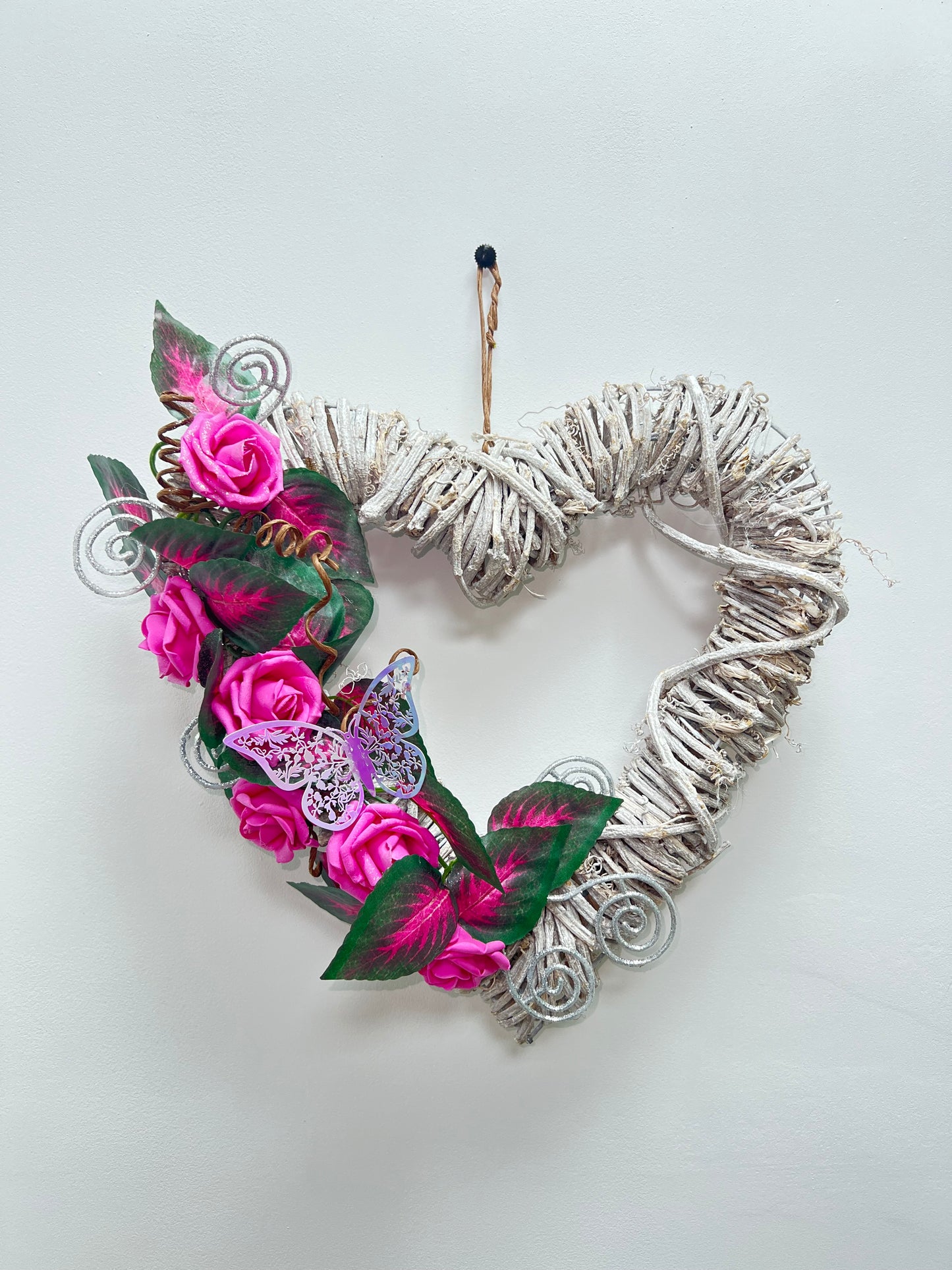 32cm Heart Wreath With Pink Roses