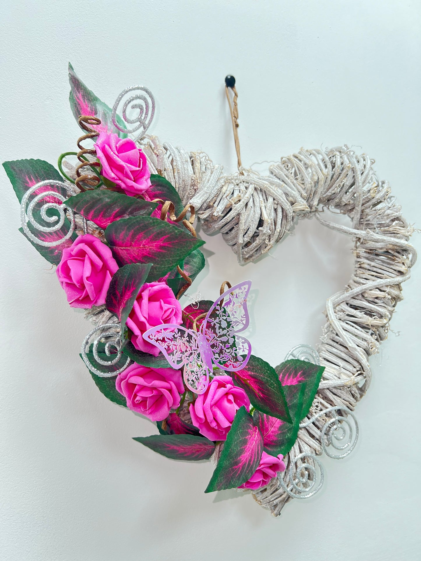 32cm Heart Wreath With Pink Roses