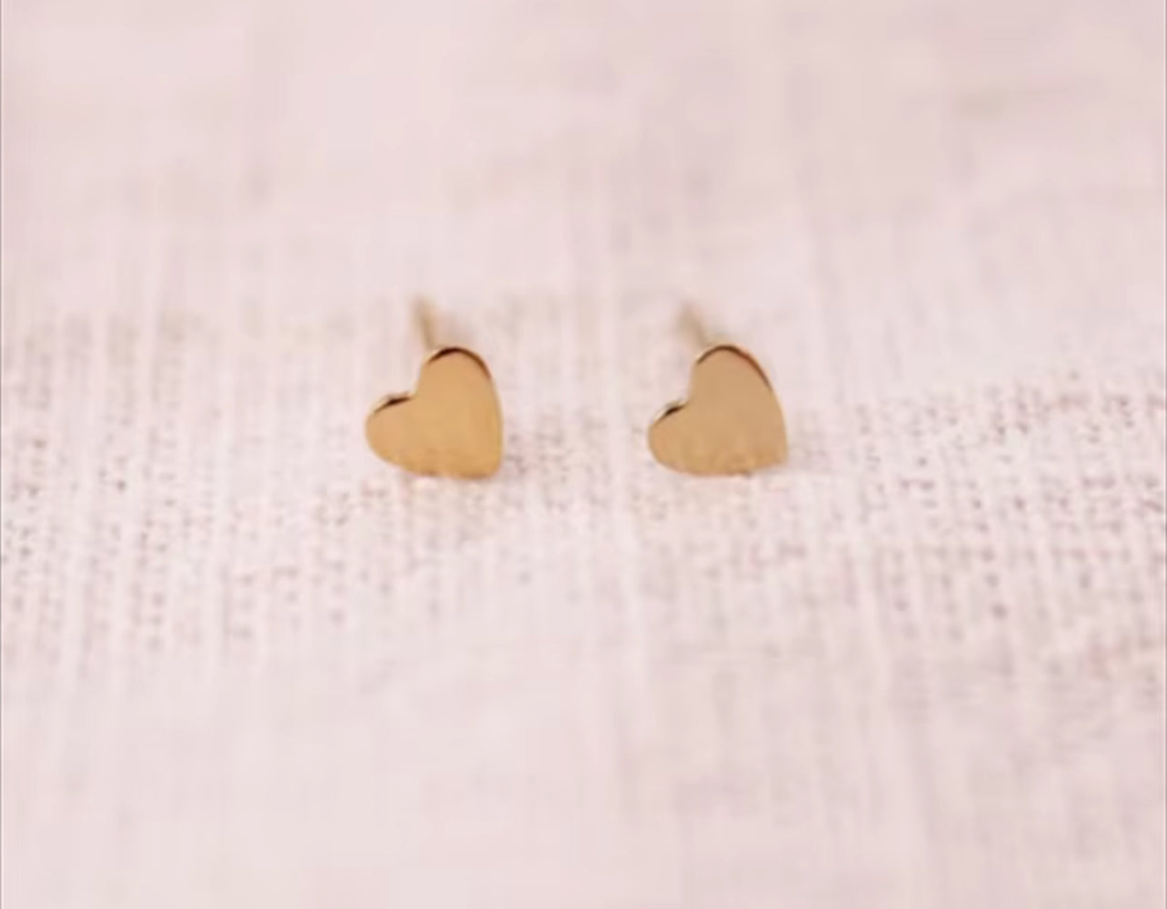 14K Gold Filled Love Heart Dainty Stud Earrings