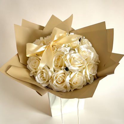 Ivory & Gold Large Rose Bouquet