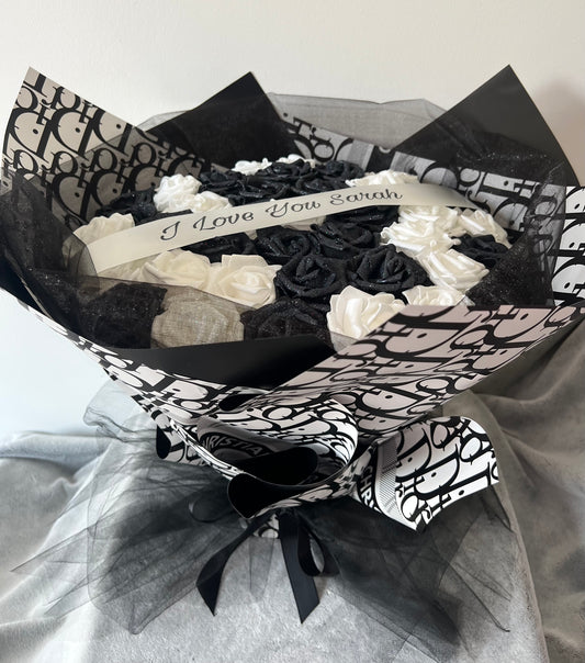 Black & White Personalised Glitter Rose Bouquet High End Wrapping