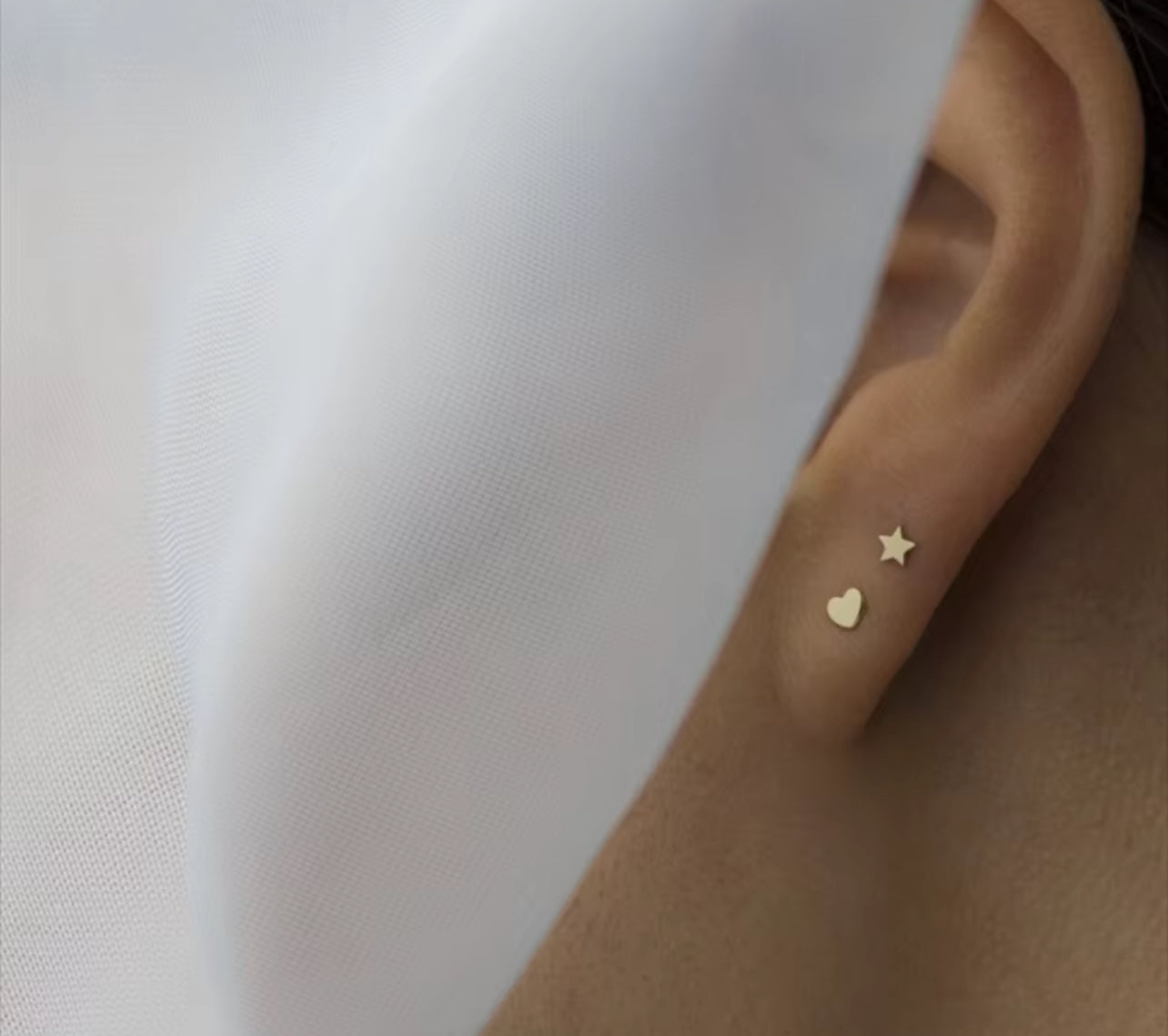 14K Gold Filled Love Heart Dainty Stud Earrings