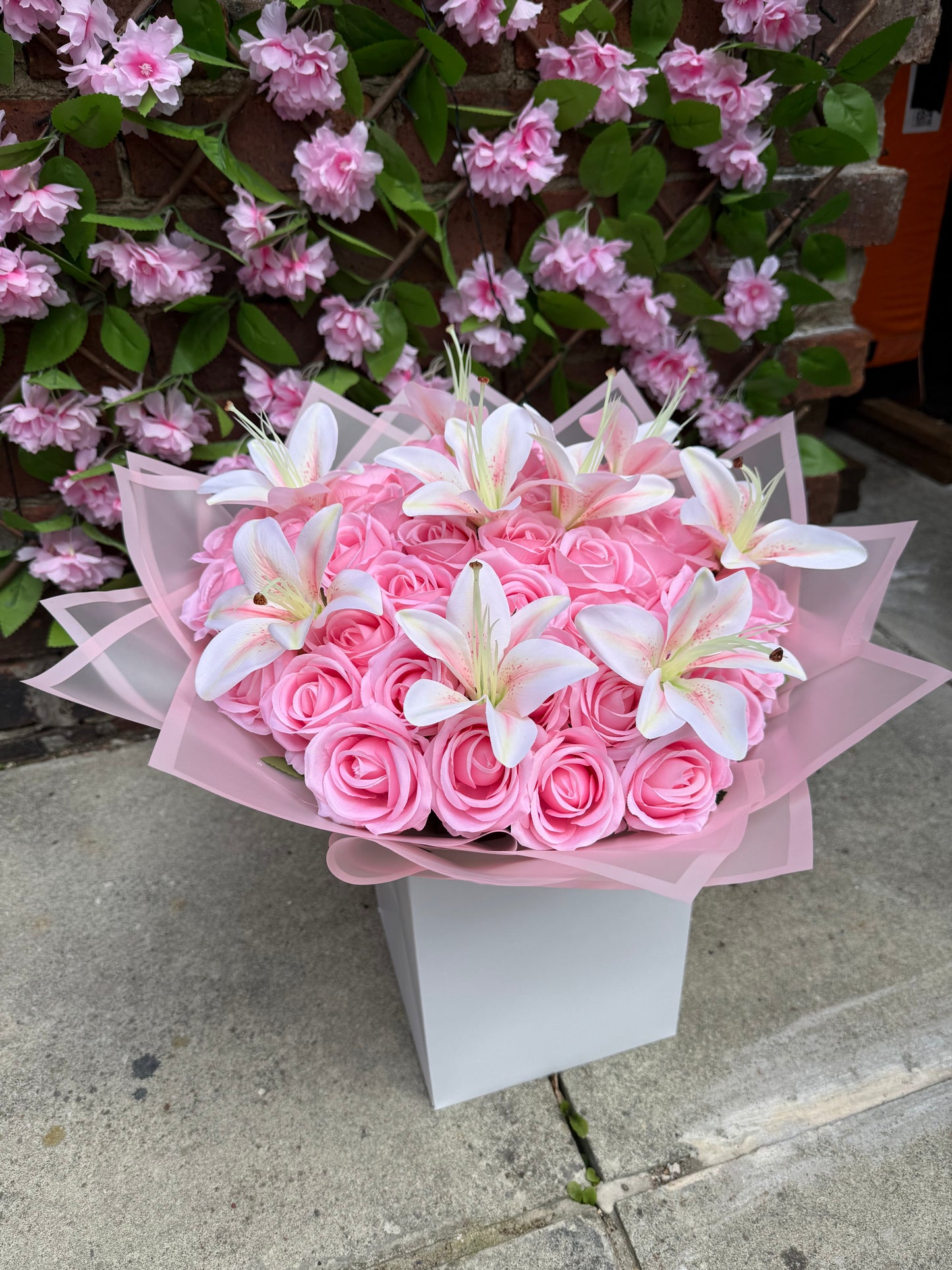 Personalised White Lily & Pink Rose Bouquet Luxury Romantic Flower Arrangement Gift (Copy)