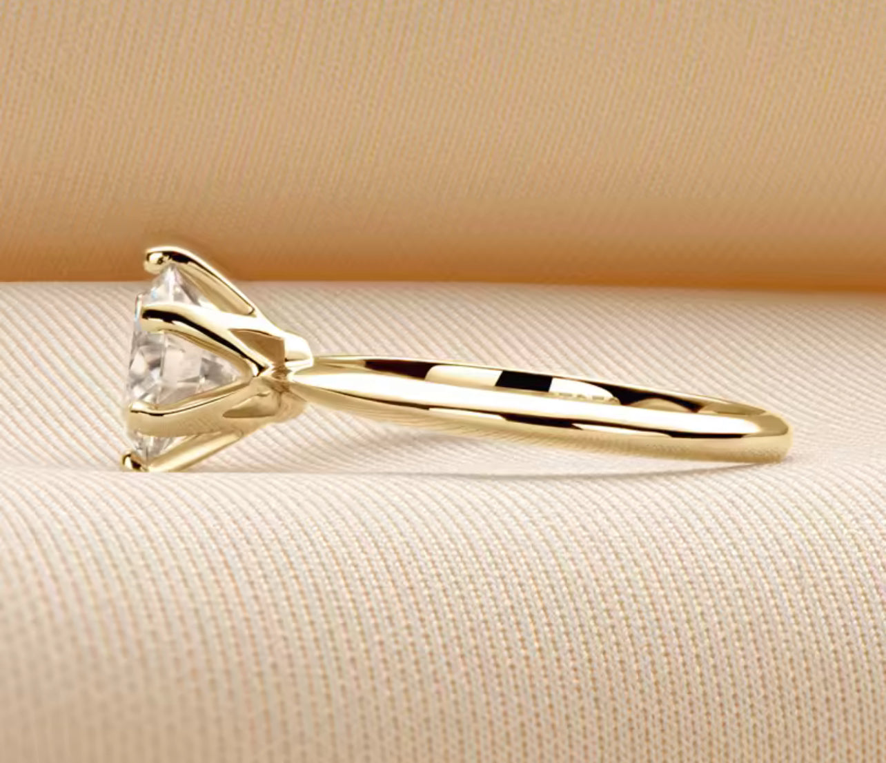 0.5 - 3 Carat Moissanite Women’s Gold Engagement Ring