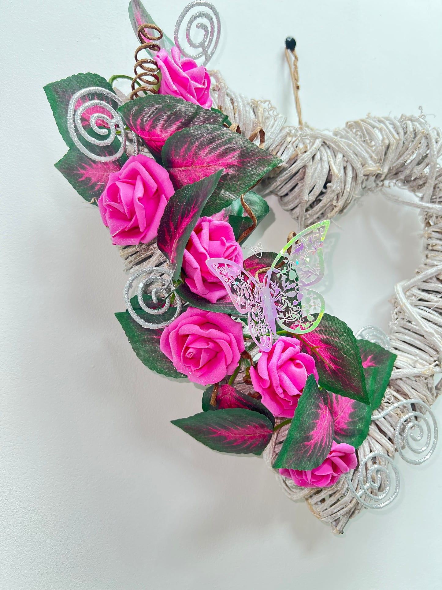 32cm Heart Wreath With Pink Roses