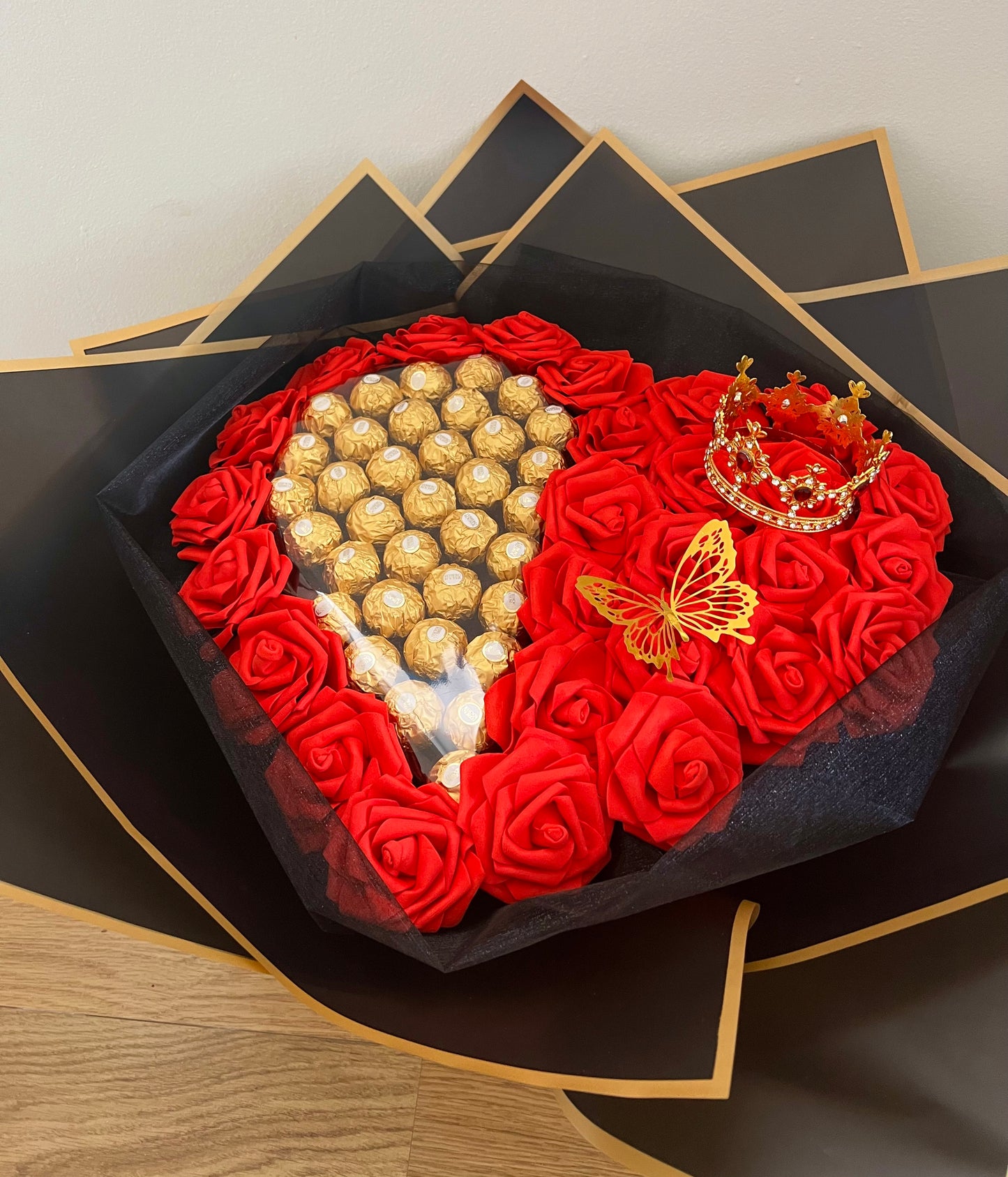 XL Chocolate Ferrero Rocher Red Love Heart Rose Crown Flower Bouquet