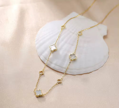 Clover Design Silver / Gold Womens Necklace