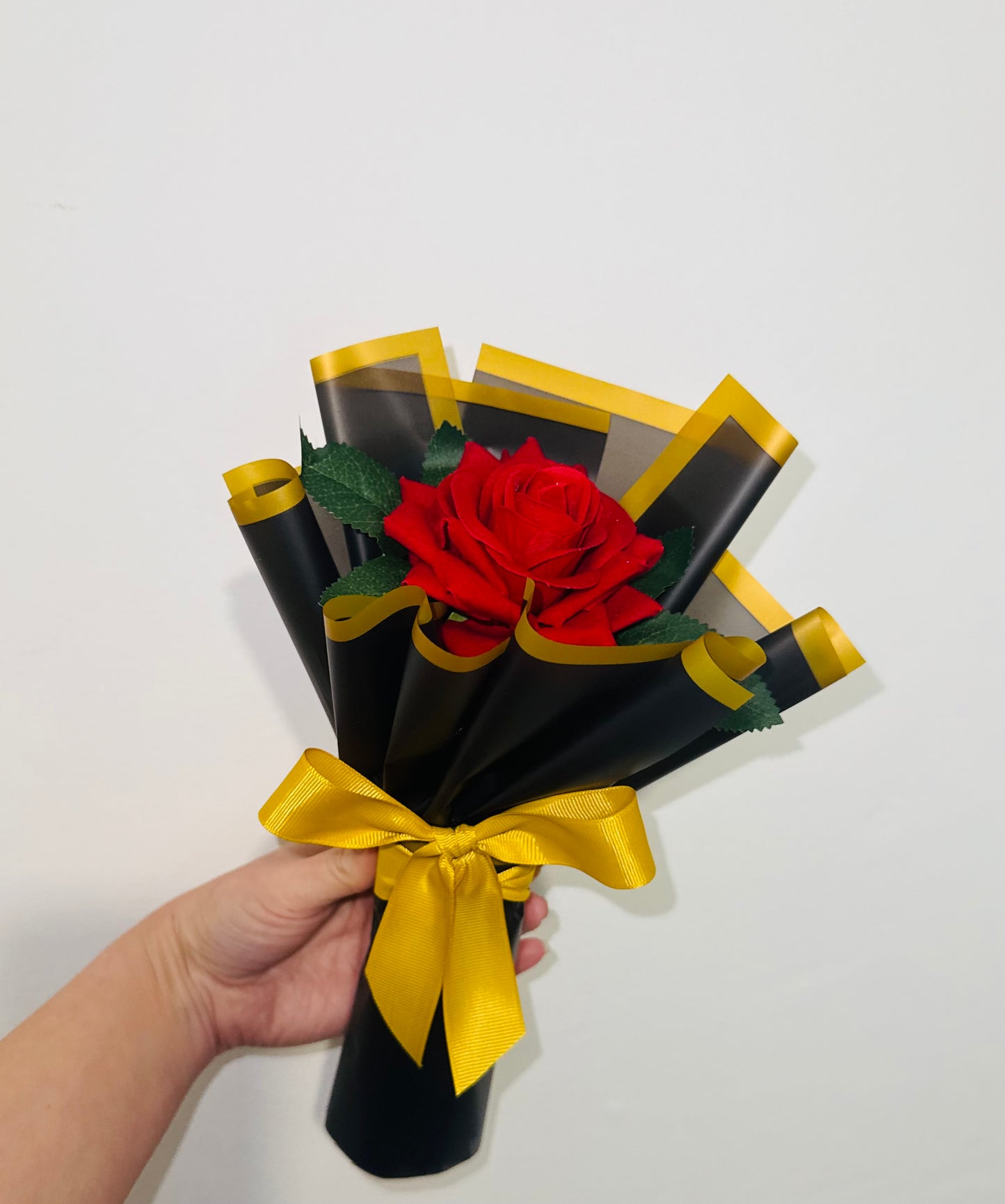 Eternal Single Red Velvet Rose Small Bouquet Valentines Black
