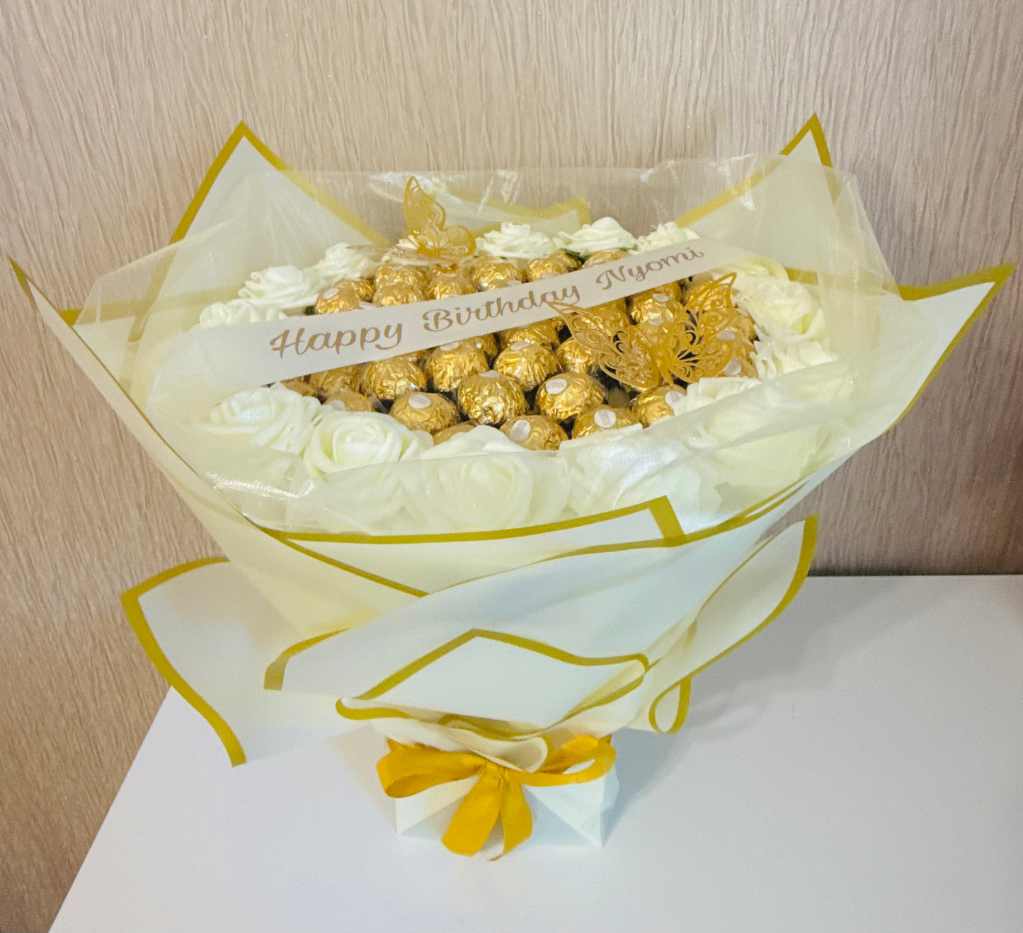 Personalised Ferrero Rocher Chocolate Rose Bouquet Cream & Gold