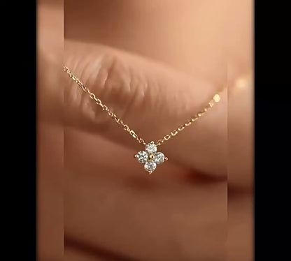 Dainty Clover Gold Womens Necklace