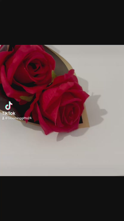 Small Red Rose Bouquet